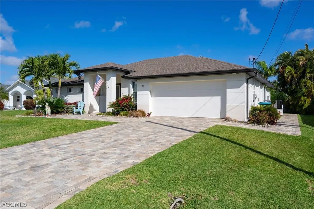 2533 SW 38th Terrace Cape Coral FL 33914