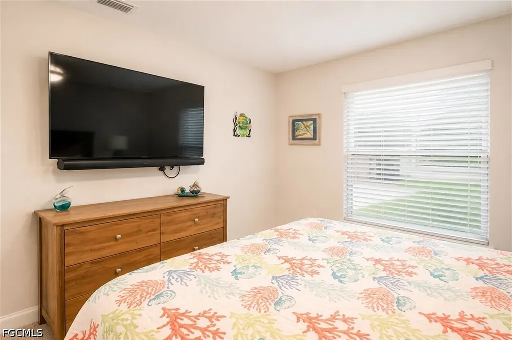 2533 SW 38th Terrace Cape Coral FL 33914