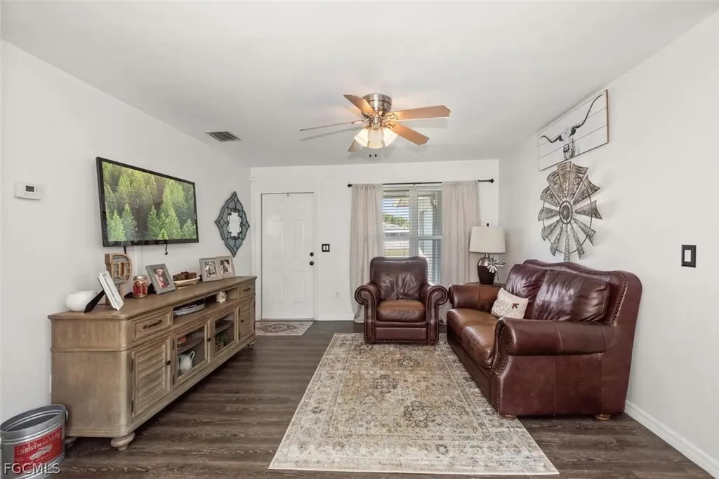 2386 Andros Avenue Fort Myers FL 33905