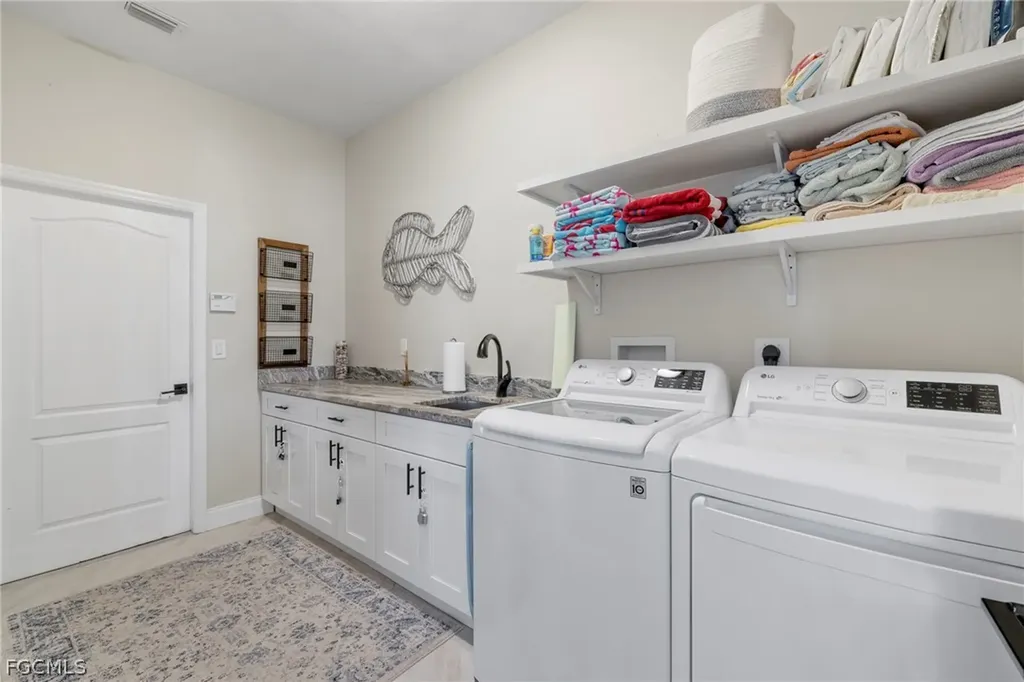 3926 SE 12th Avenue Cape Coral FL 33904