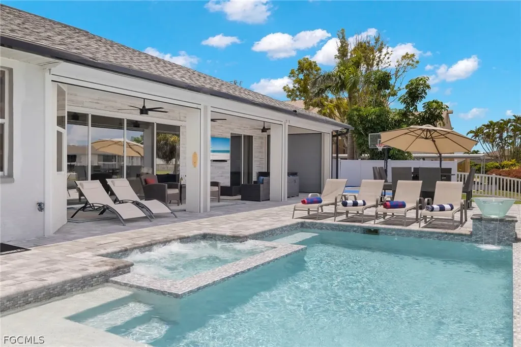3926 SE 12th Avenue Cape Coral FL 33904