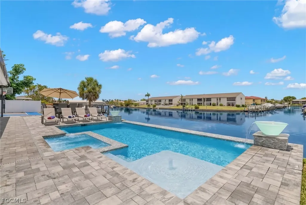 3926 SE 12th Avenue Cape Coral FL 33904