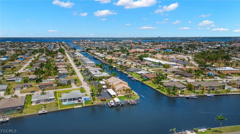 3926 SE 12th Avenue Cape Coral FL 33904