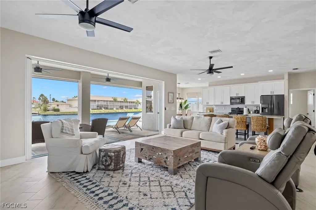 3926 SE 12th Avenue Cape Coral FL 33904