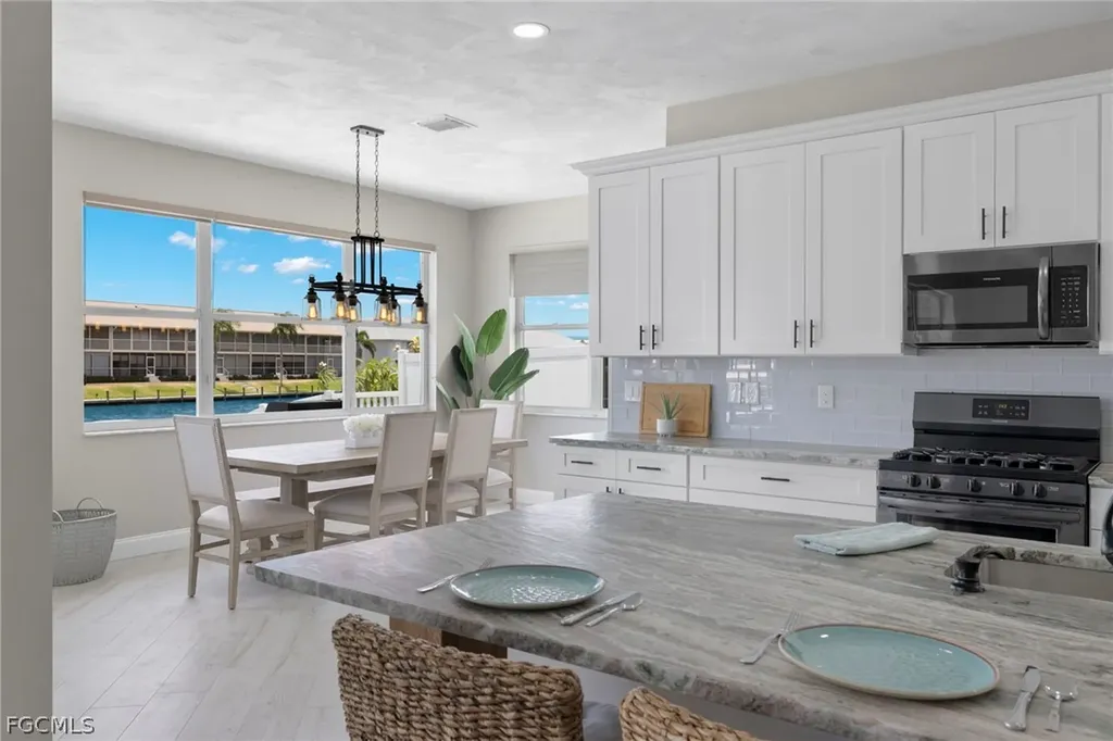 3926 SE 12th Avenue Cape Coral FL 33904
