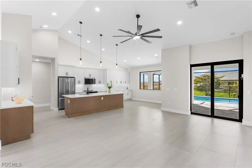 1508 NW 31st Avenue Cape Coral FL 33993