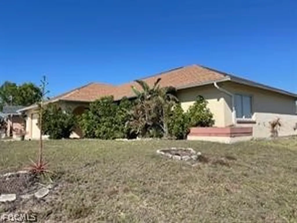 Cape Coral FL, 3035 SW 12th Avenue