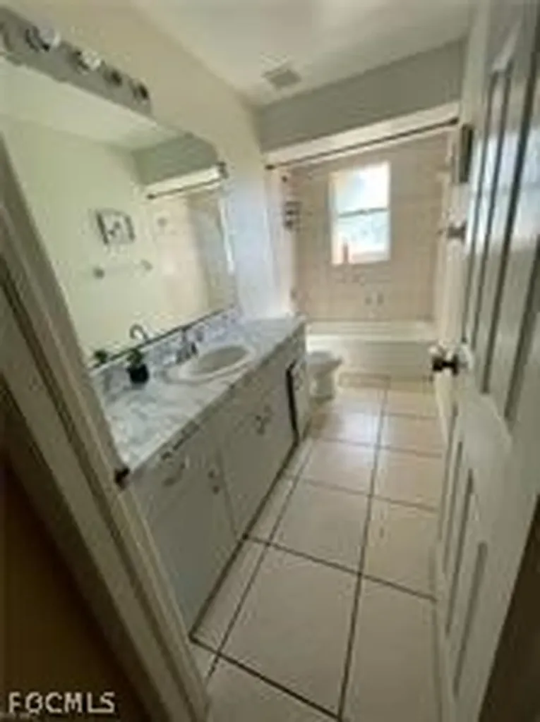 3035 SW 12th Avenue Cape Coral FL 33914