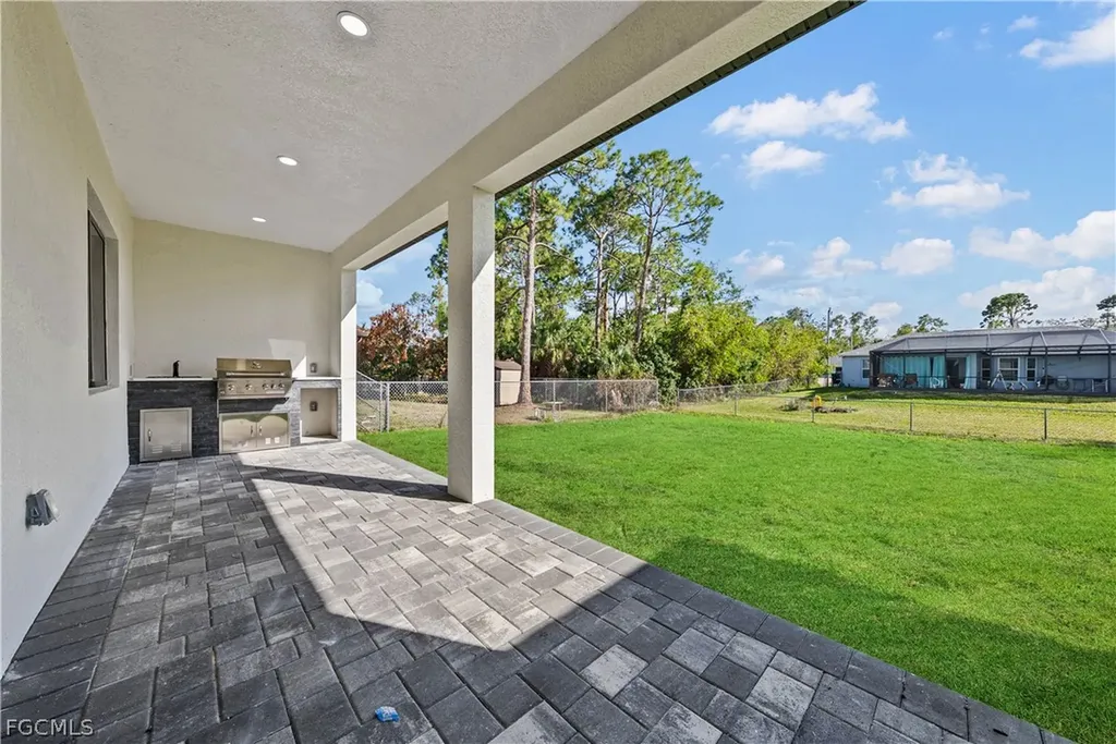 2711 10th Street W Lehigh Acres FL 33971