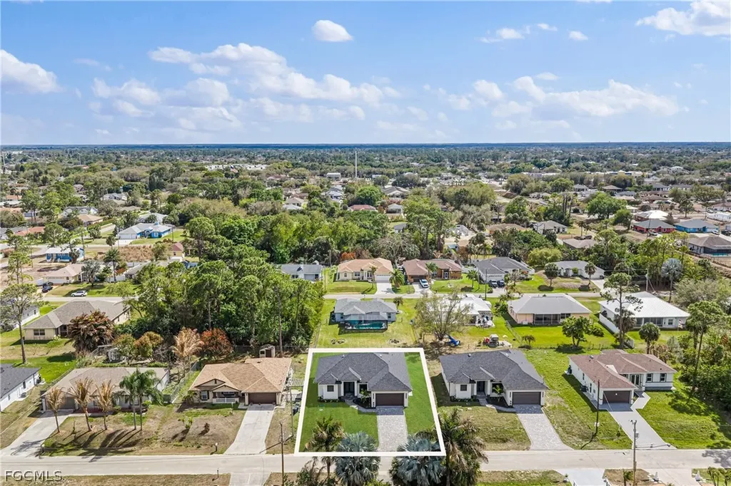 2711 10th Street W Lehigh Acres FL 33971