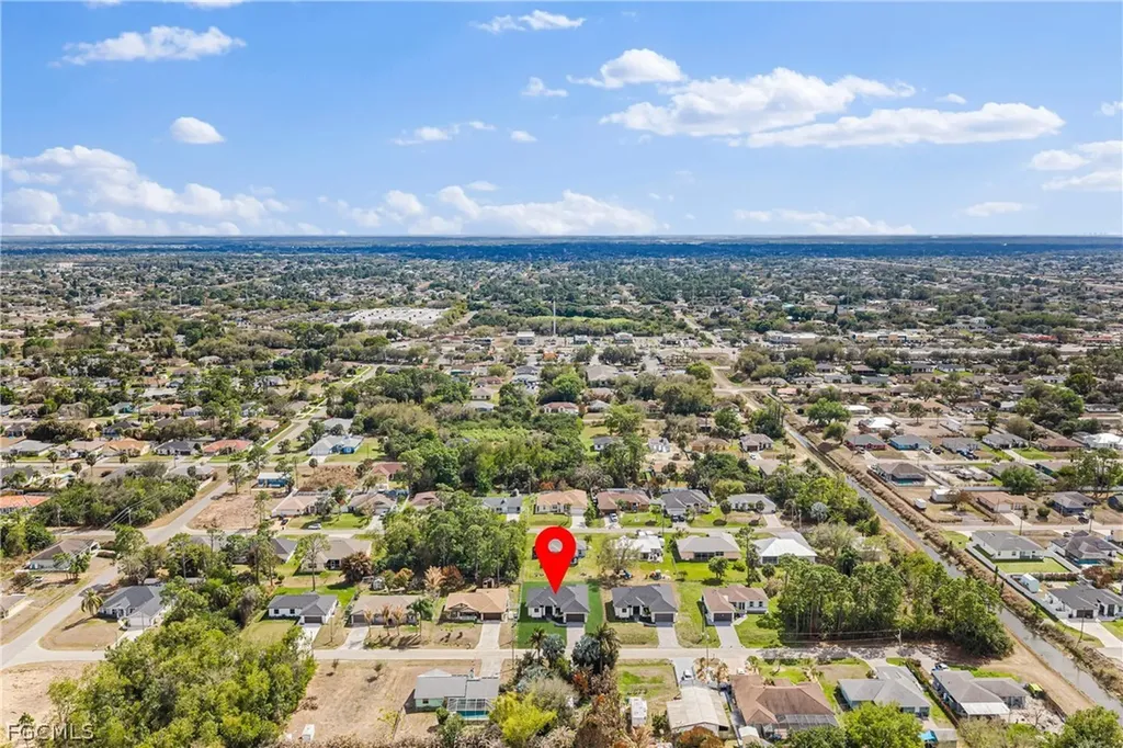 2711 10th Street W Lehigh Acres FL 33971