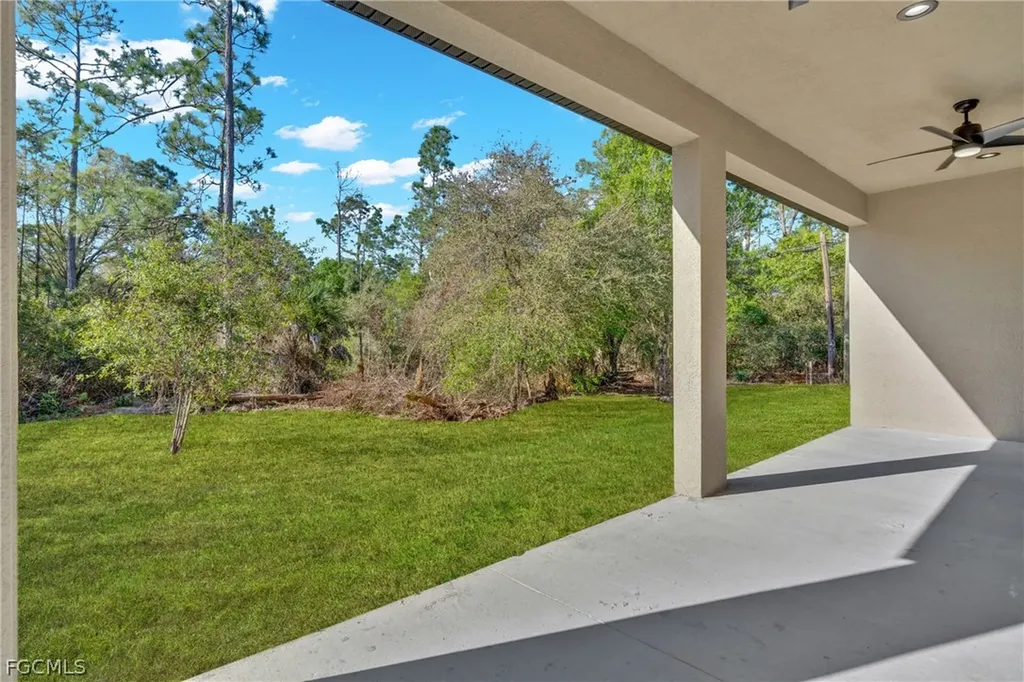2704 E 15th Street Lehigh Acres FL 33972