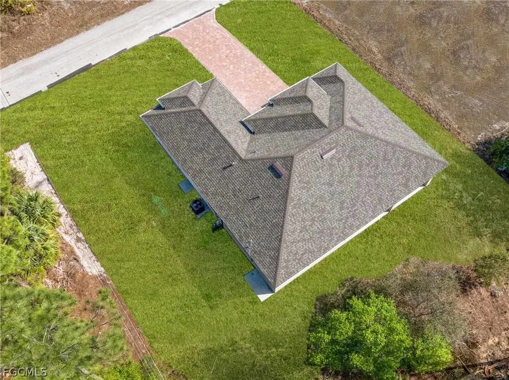 2704 E 15th Street Lehigh Acres FL 33972