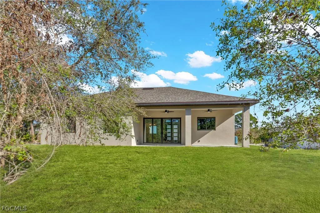 2704 E 15th Street Lehigh Acres FL 33972