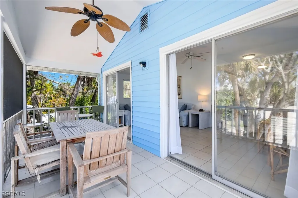 746 Cardium Street Sanibel FL 33957
