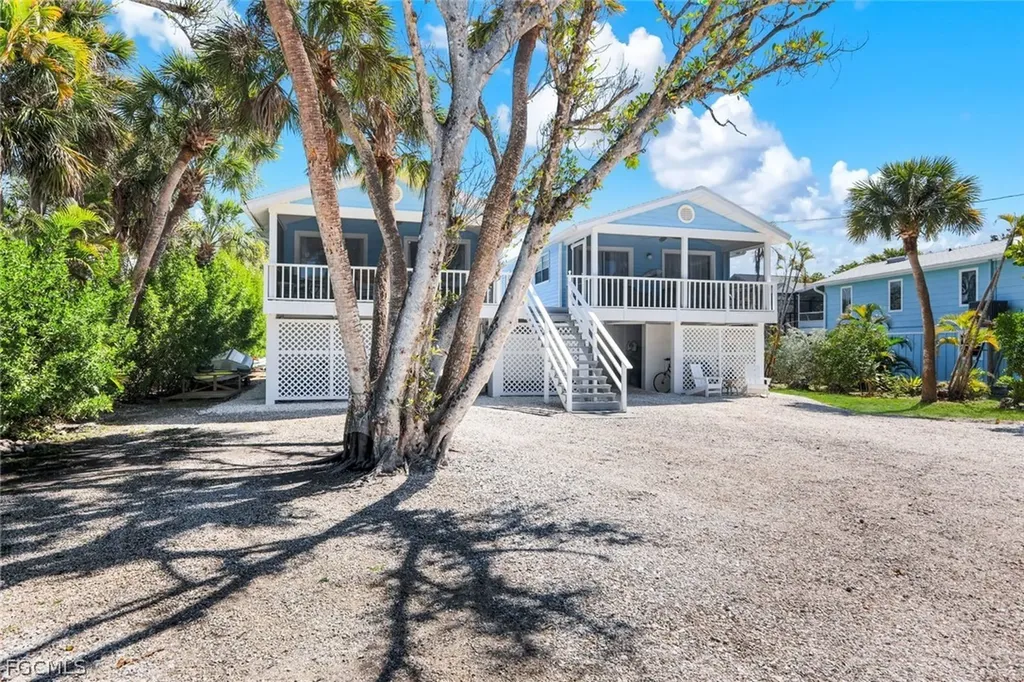 746 Cardium Street Sanibel FL 33957