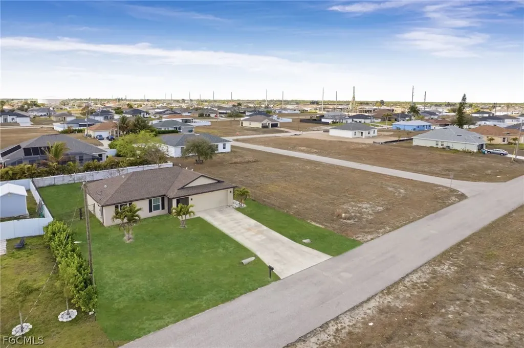 2210 NW 7th Avenue Cape Coral FL 33993