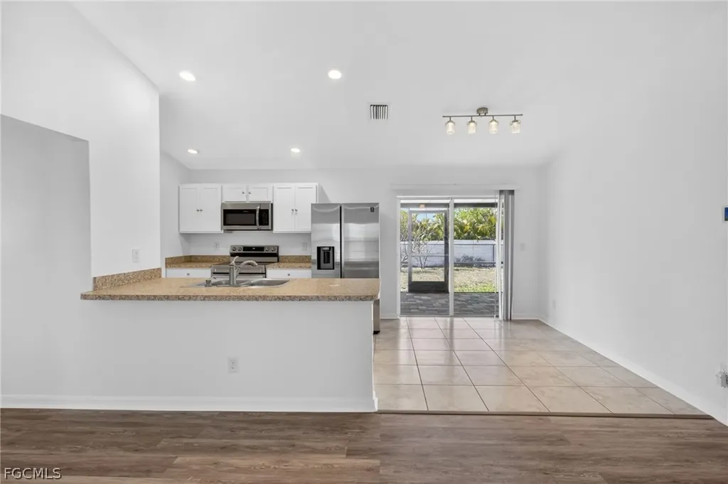 2210 NW 7th Avenue Cape Coral FL 33993
