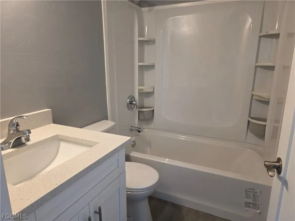 11451 Char Ann Drive Fort Myers FL 33908