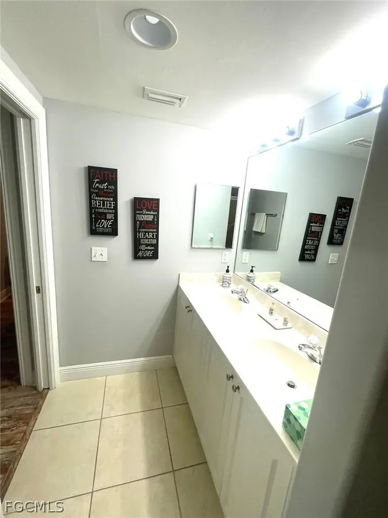 4166 Castilla Circle Fort Myers FL 33916