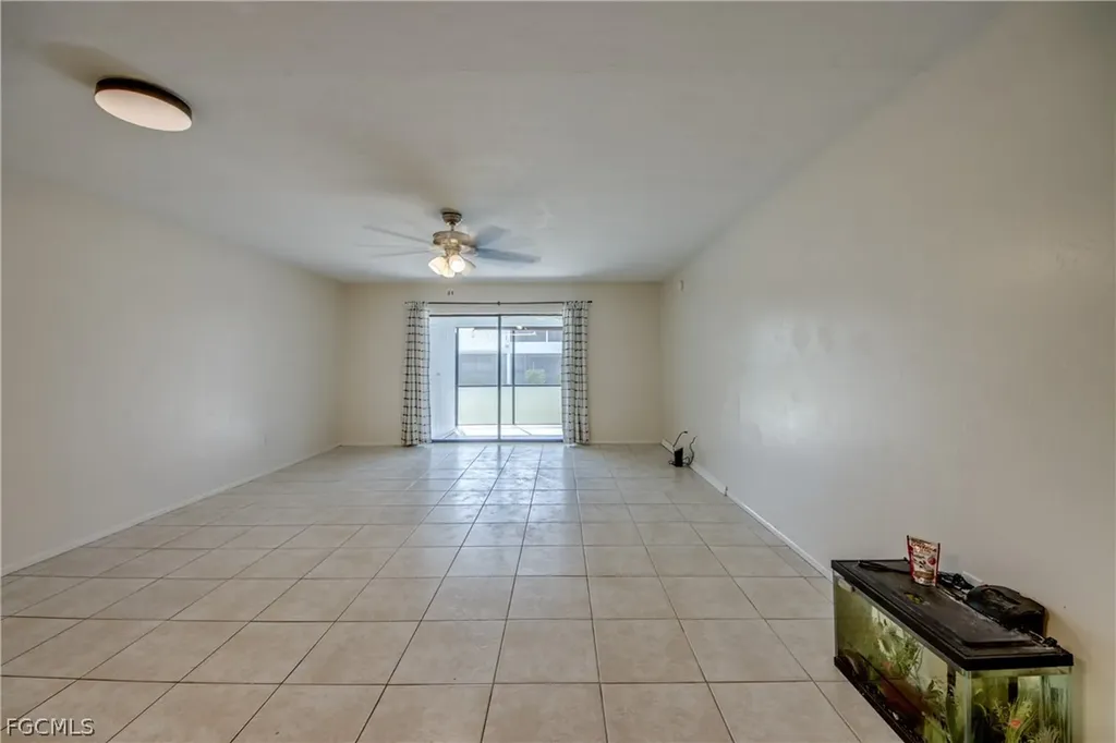 1202 Cape Coral Parkway W Cape Coral FL 33914