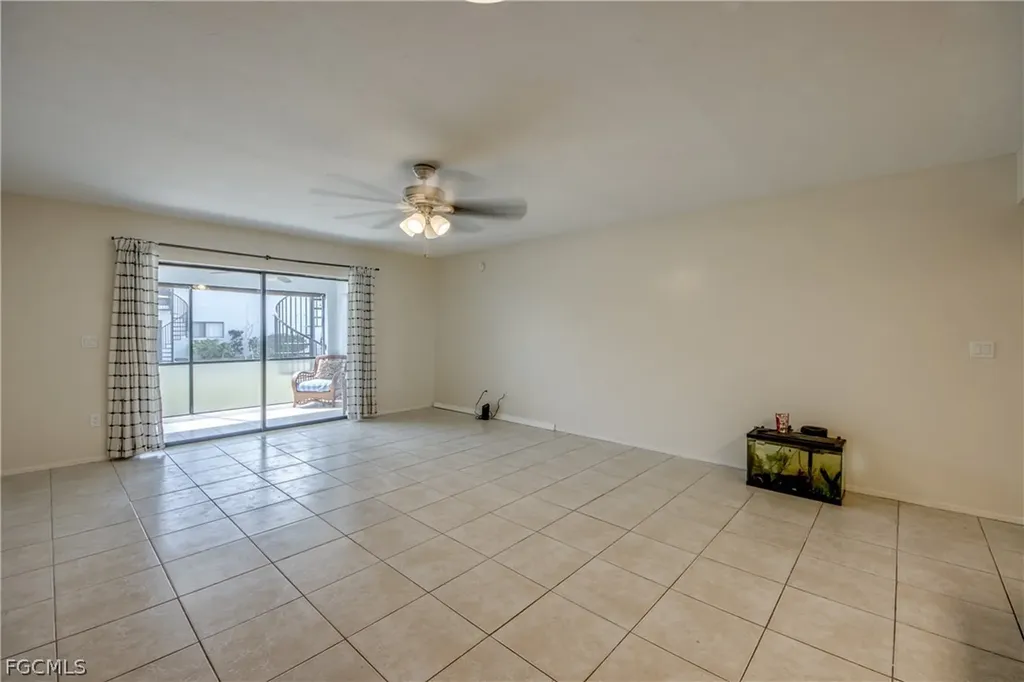 1202 Cape Coral Parkway W Cape Coral FL 33914