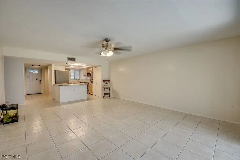 1202 Cape Coral Parkway W Cape Coral FL 33914