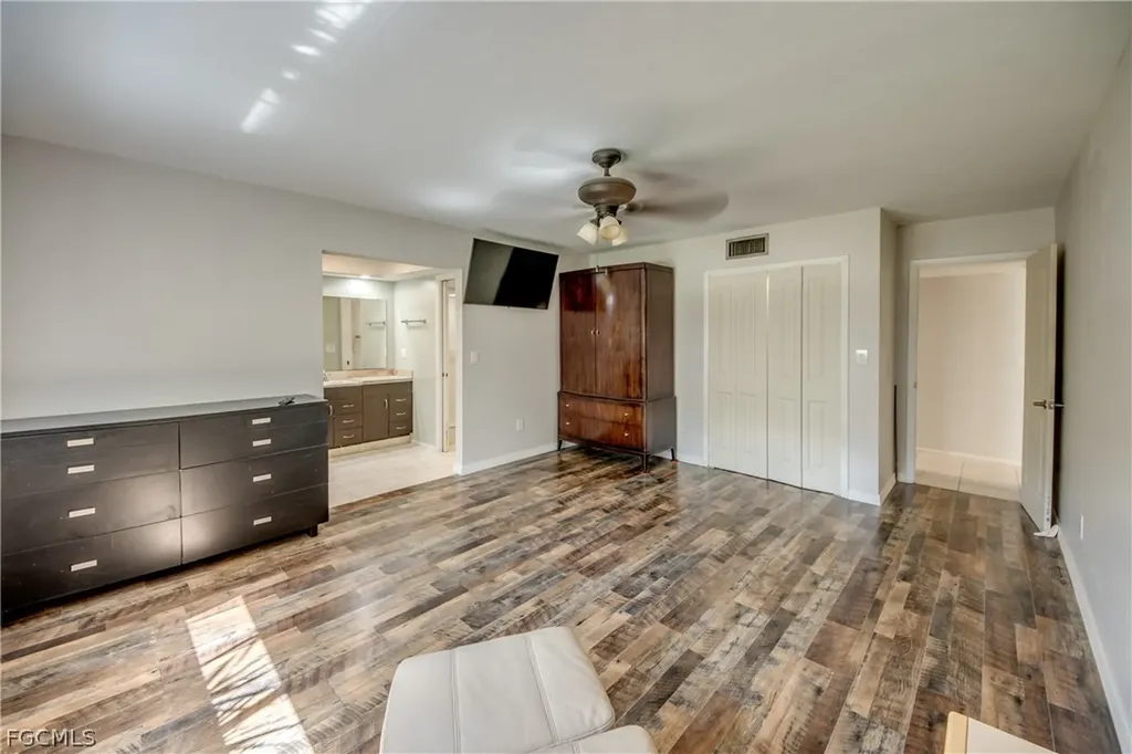 1202 Cape Coral Parkway W Cape Coral FL 33914