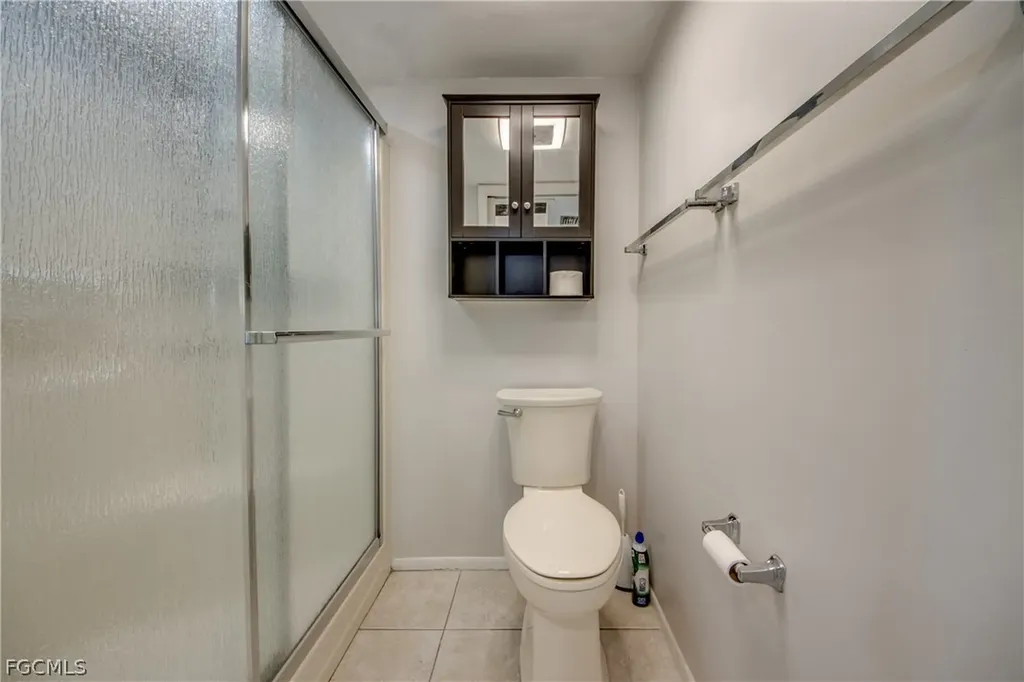 1202 Cape Coral Parkway W Cape Coral FL 33914