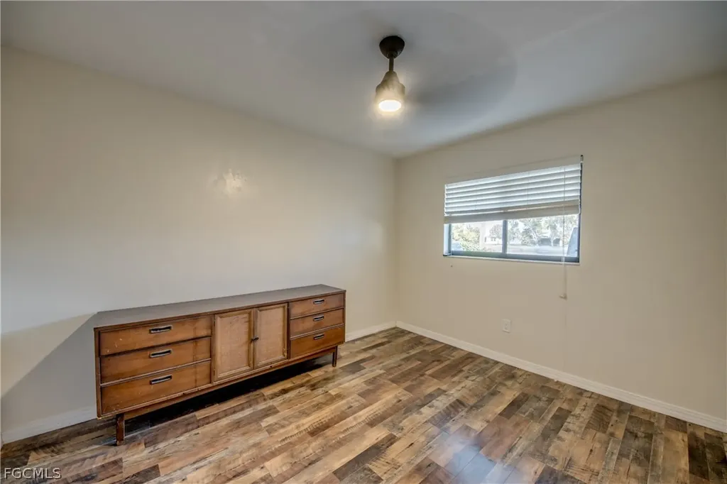 1202 Cape Coral Parkway W Cape Coral FL 33914