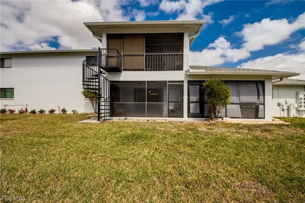 1202 Cape Coral Parkway W Cape Coral FL 33914