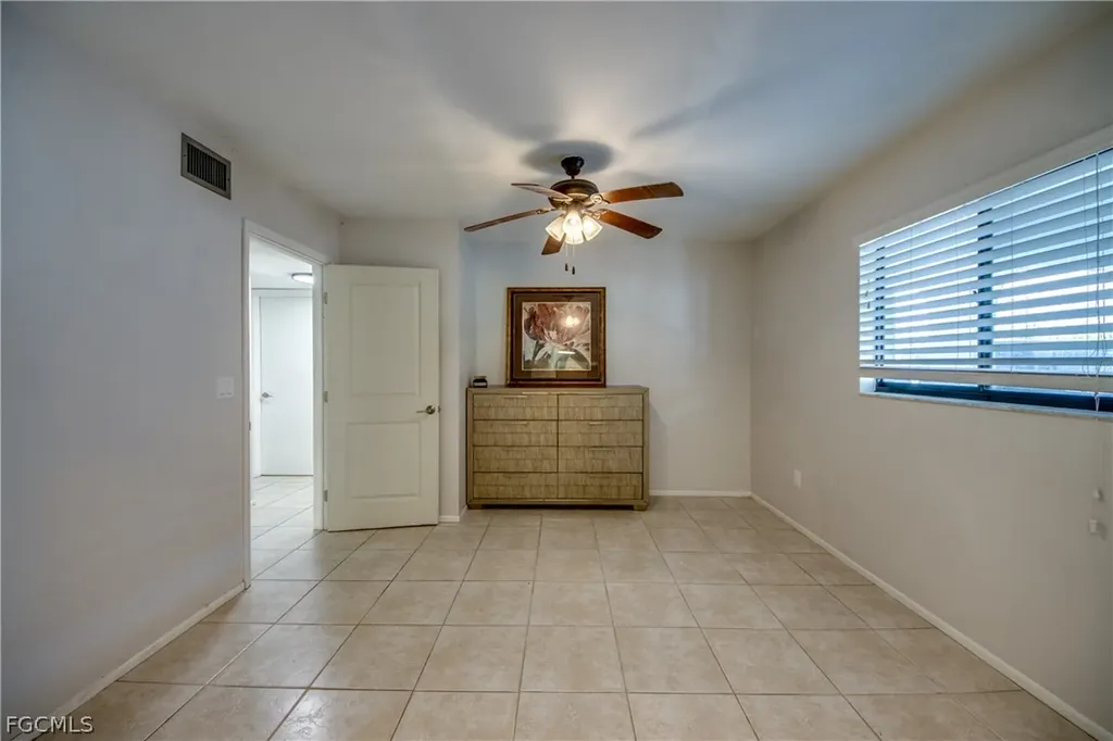1202 Cape Coral Parkway W Cape Coral FL 33914