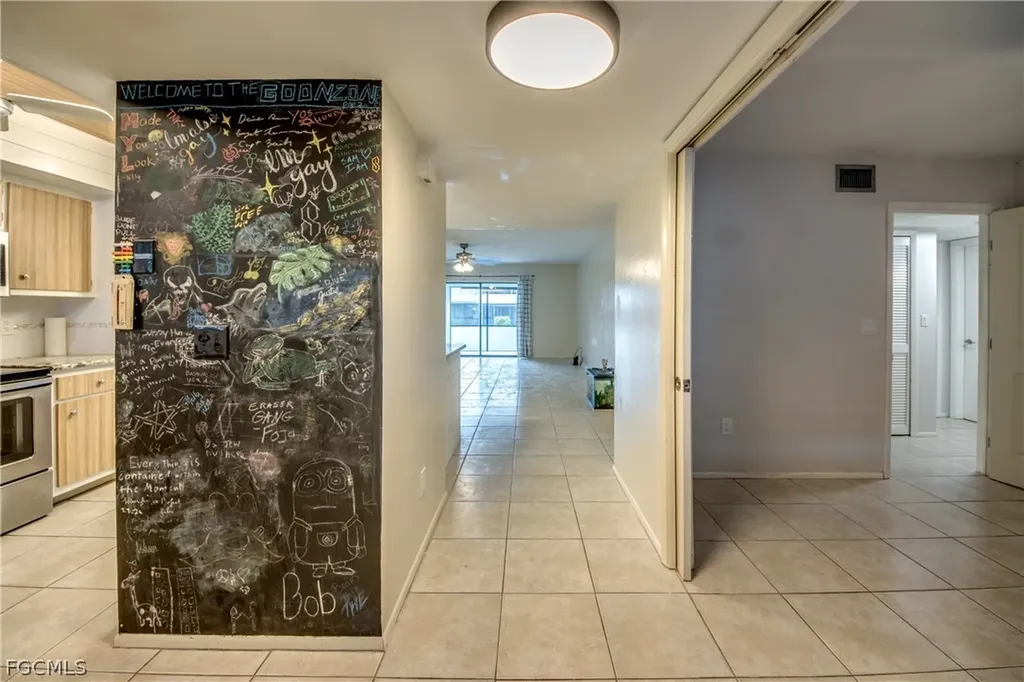 1202 Cape Coral Parkway W Cape Coral FL 33914
