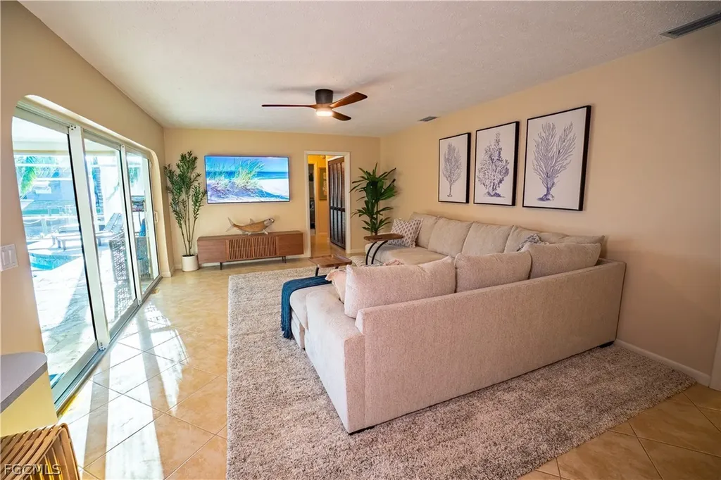 3510 SE 19th Place Cape Coral FL 33904