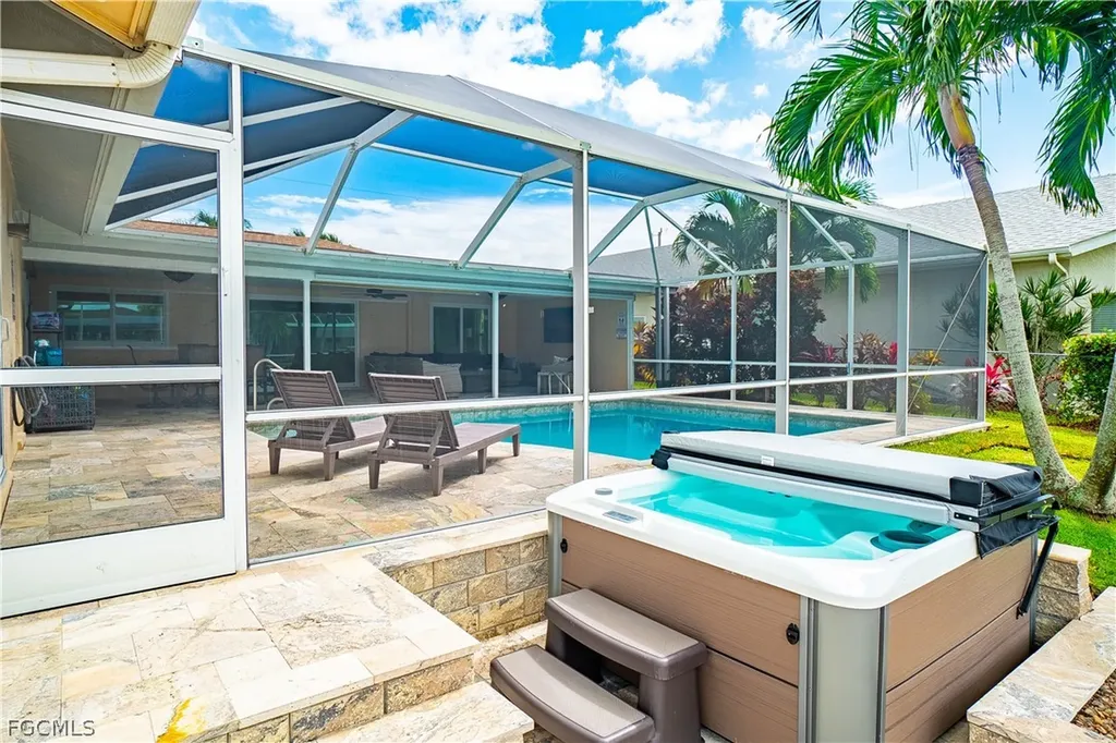 3510 SE 19th Place Cape Coral FL 33904