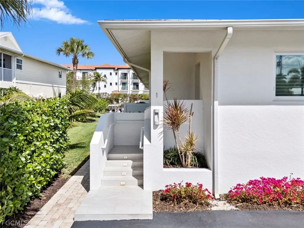 Naples FL, 1395 Curlew Avenue, Unit 1