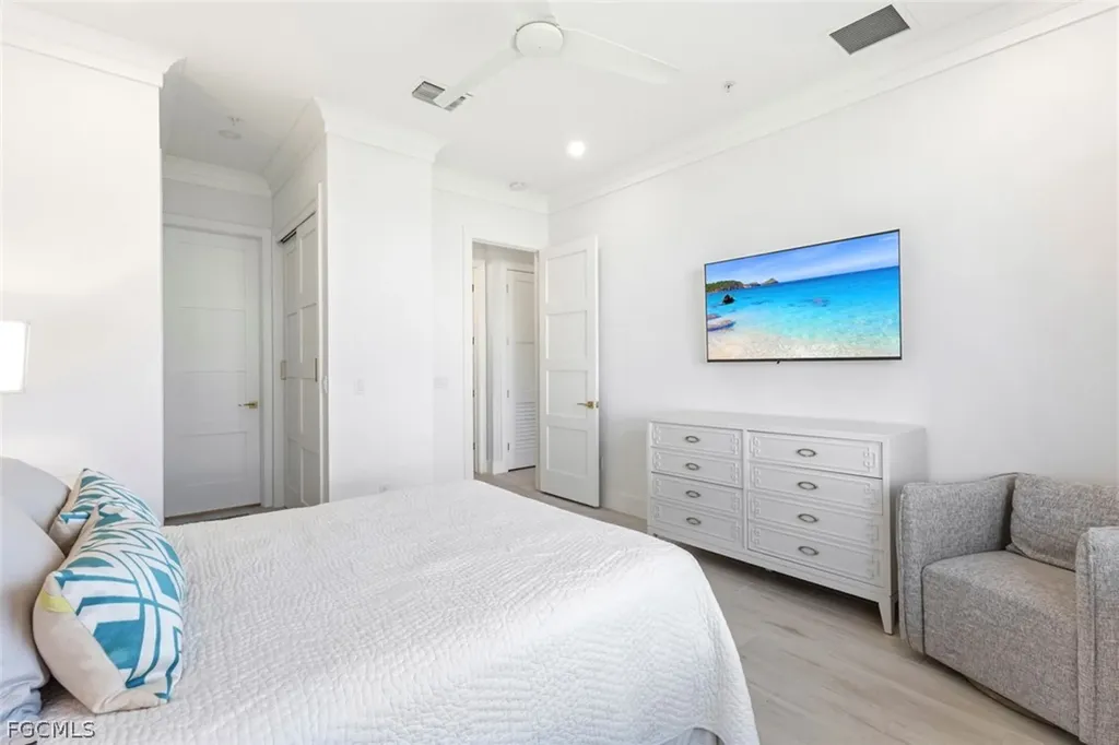 1395 Curlew Avenue Naples FL 34102