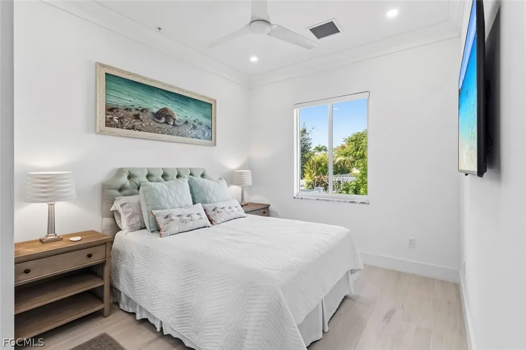 1395 Curlew Avenue Naples FL 34102