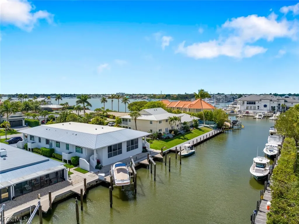 1395 Curlew Avenue Naples FL 34102