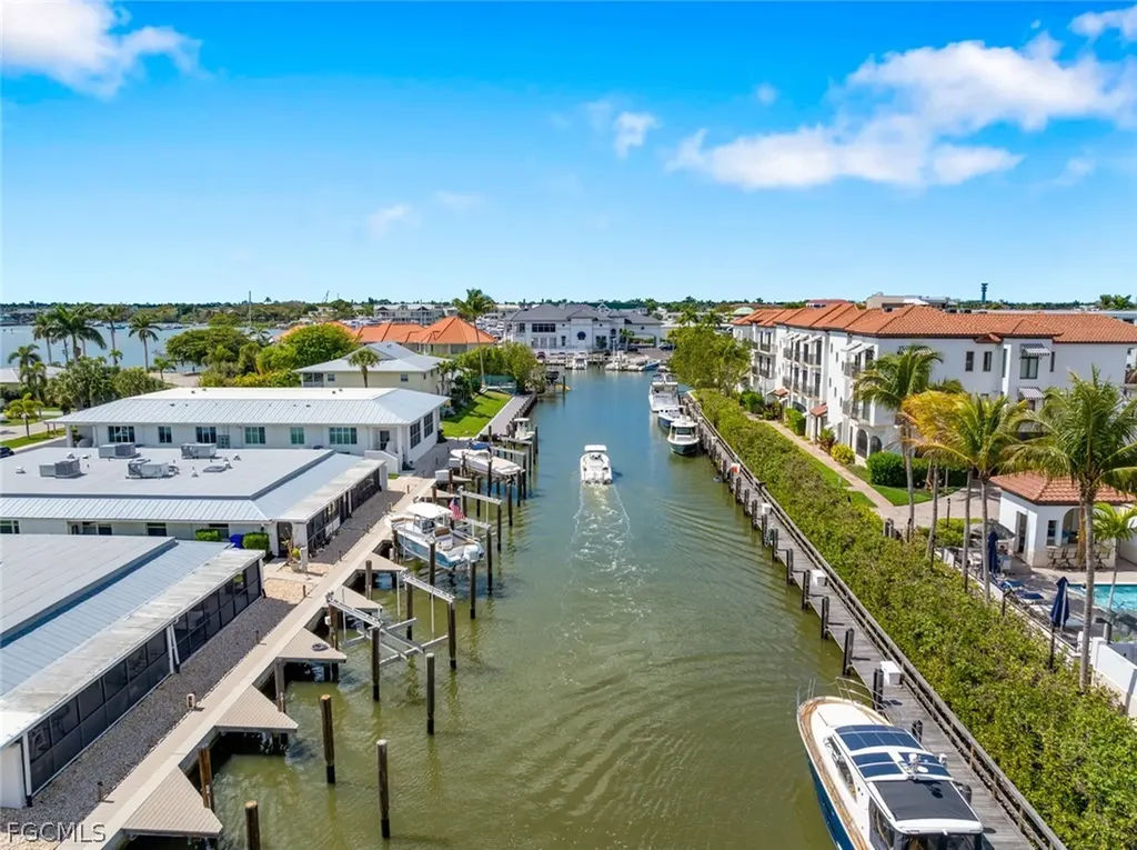 1395 Curlew Avenue Naples FL 34102
