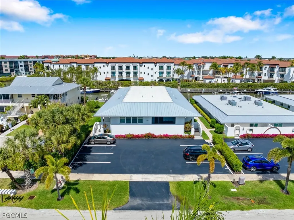1395 Curlew Avenue Naples FL 34102