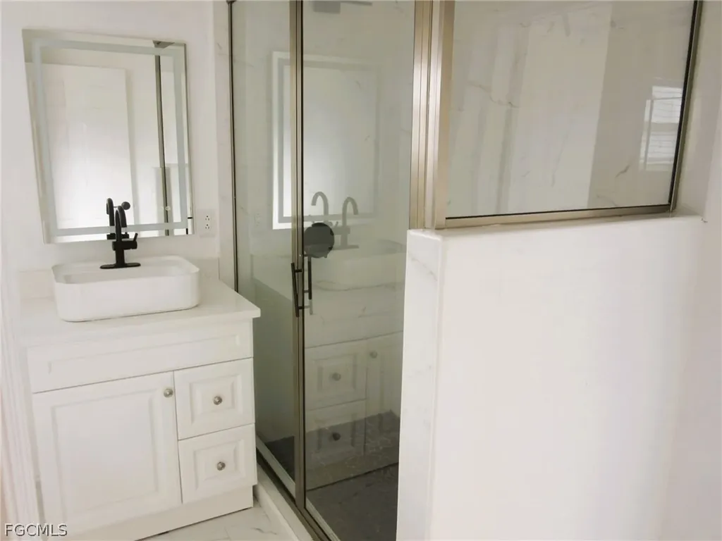 128 SW 34th Place Cape Coral FL 33991