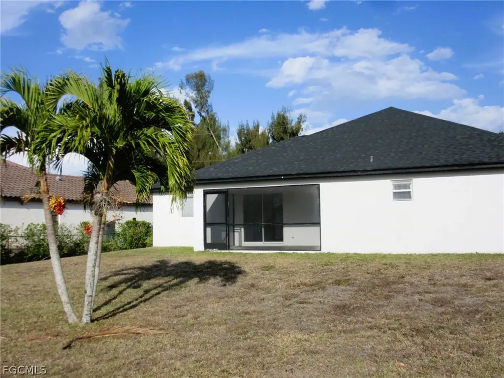128 SW 34th Place Cape Coral FL 33991