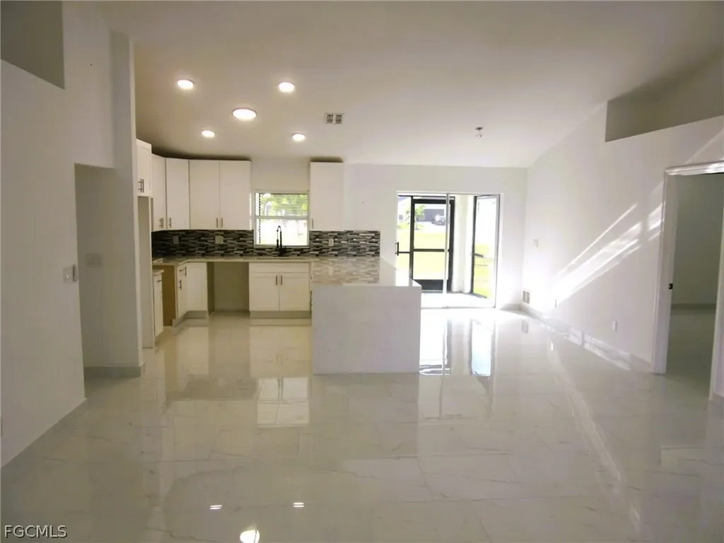 128 SW 34th Place Cape Coral FL 33991