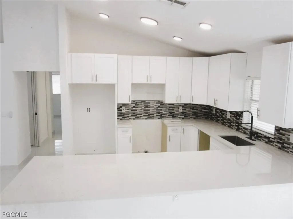 128 SW 34th Place Cape Coral FL 33991