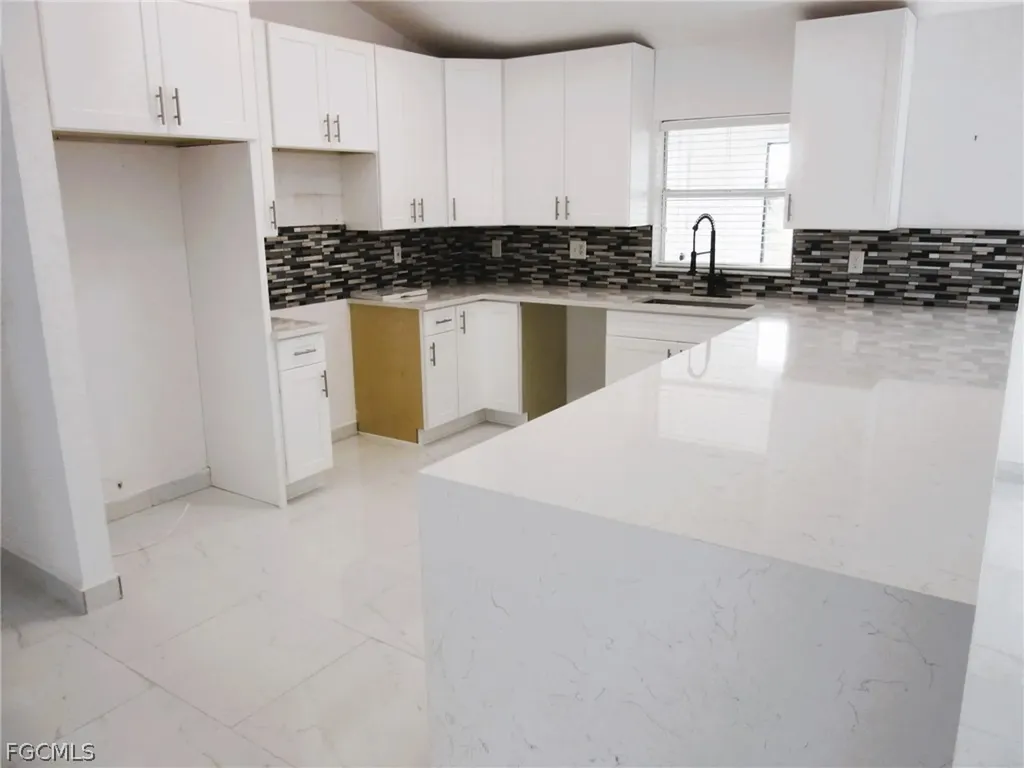 128 SW 34th Place Cape Coral FL 33991