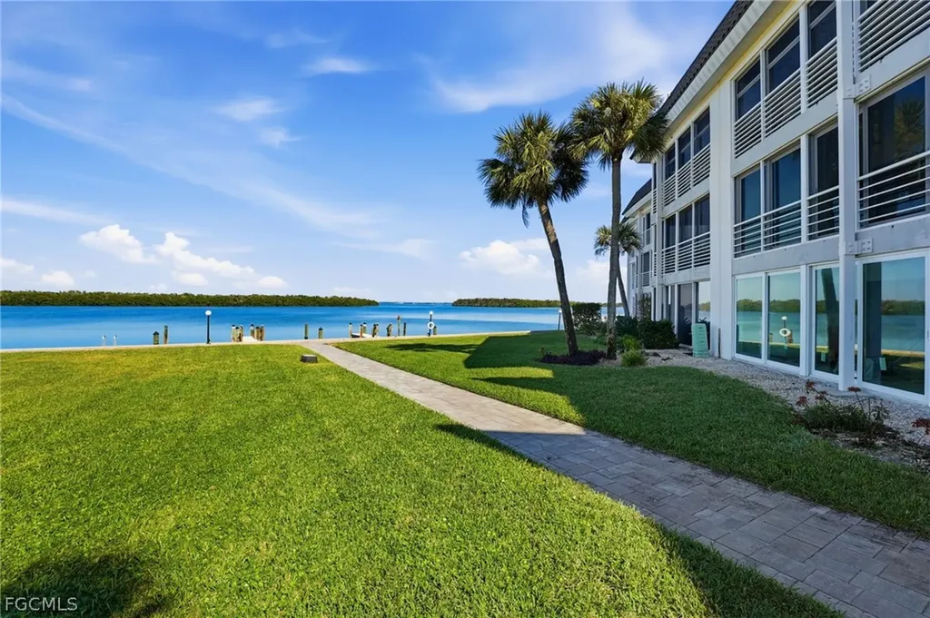 4440 Exeter Drive Longboat Key FL 34228
