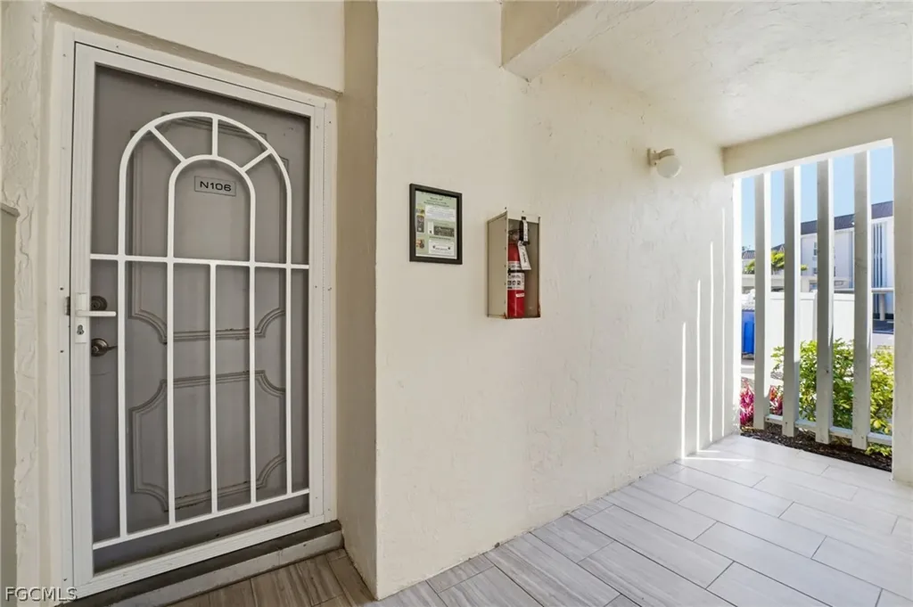 4440 Exeter Drive Longboat Key FL 34228