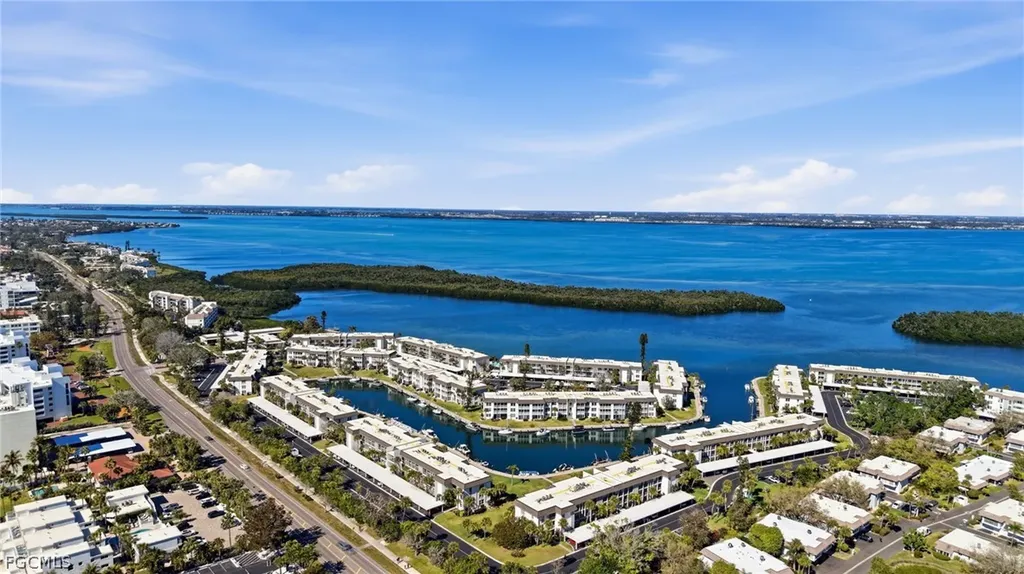 4440 Exeter Drive Longboat Key FL 34228