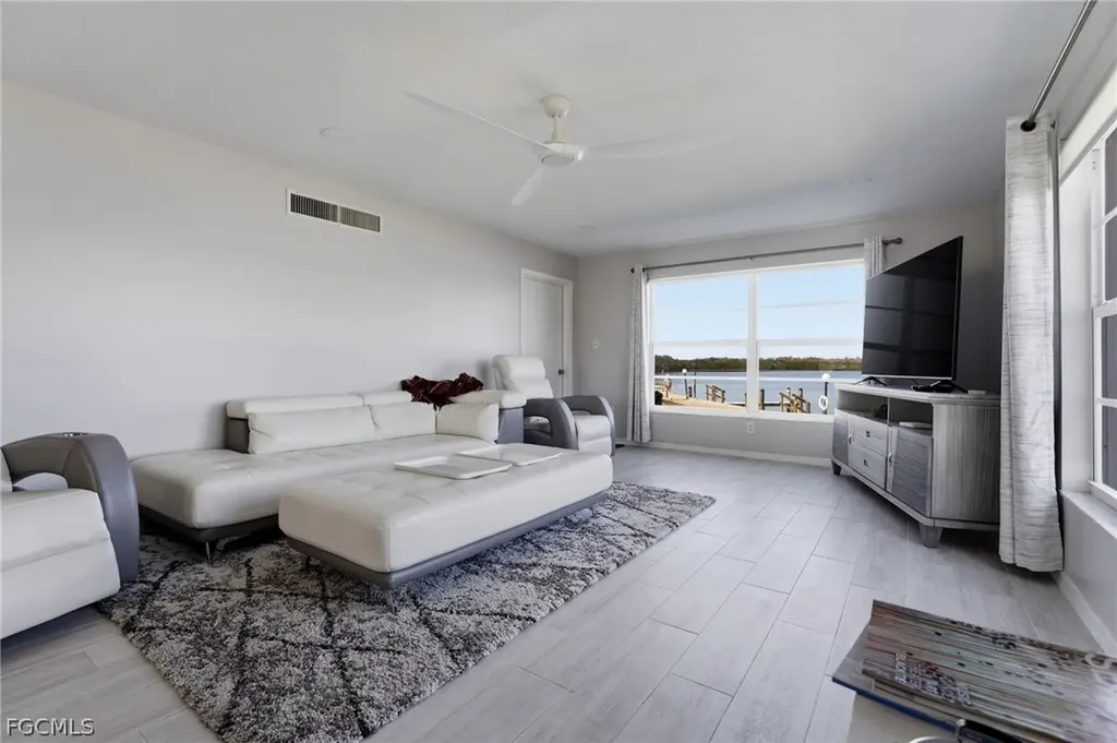4440 Exeter Drive Longboat Key FL 34228